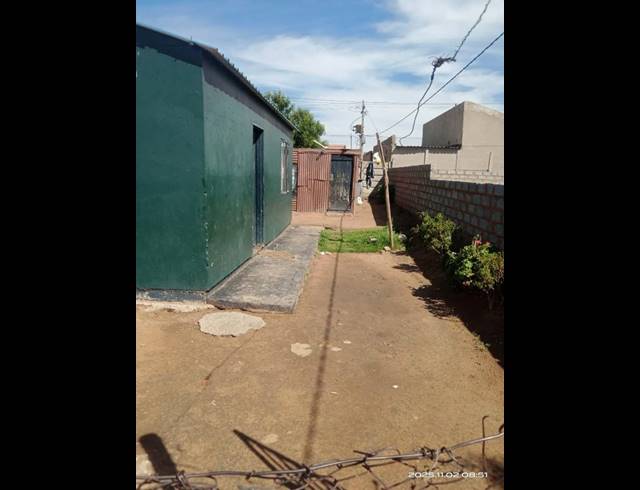 2 BEDROOM HOUSE FOR SALE IN BLUEGUM VIEW